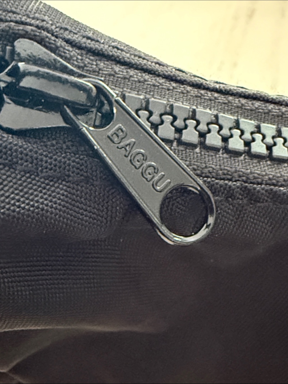 Baggu Swan Purse - Picture 6 of 12
